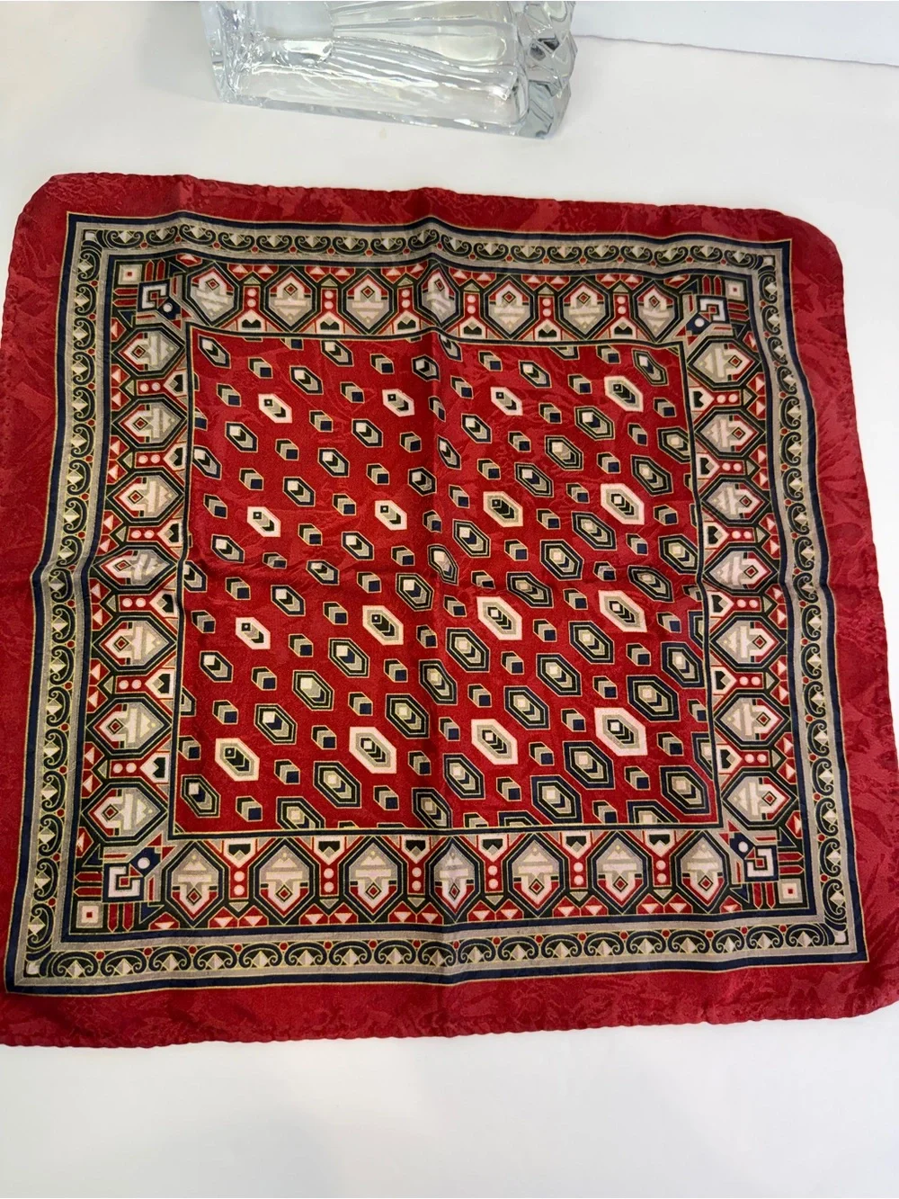 ❤️ Vintage Crimson Geometric Pocket Gentleman Handkerchief Square 12” x 12” ❤️